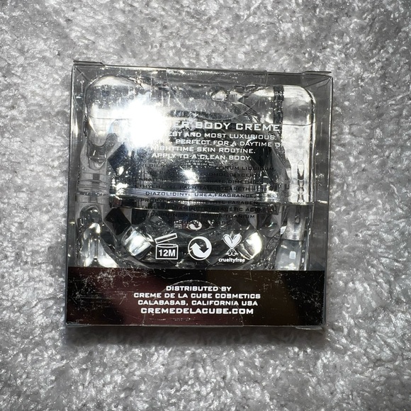 New crème dela shimmer body cream - Picture 3 of 6